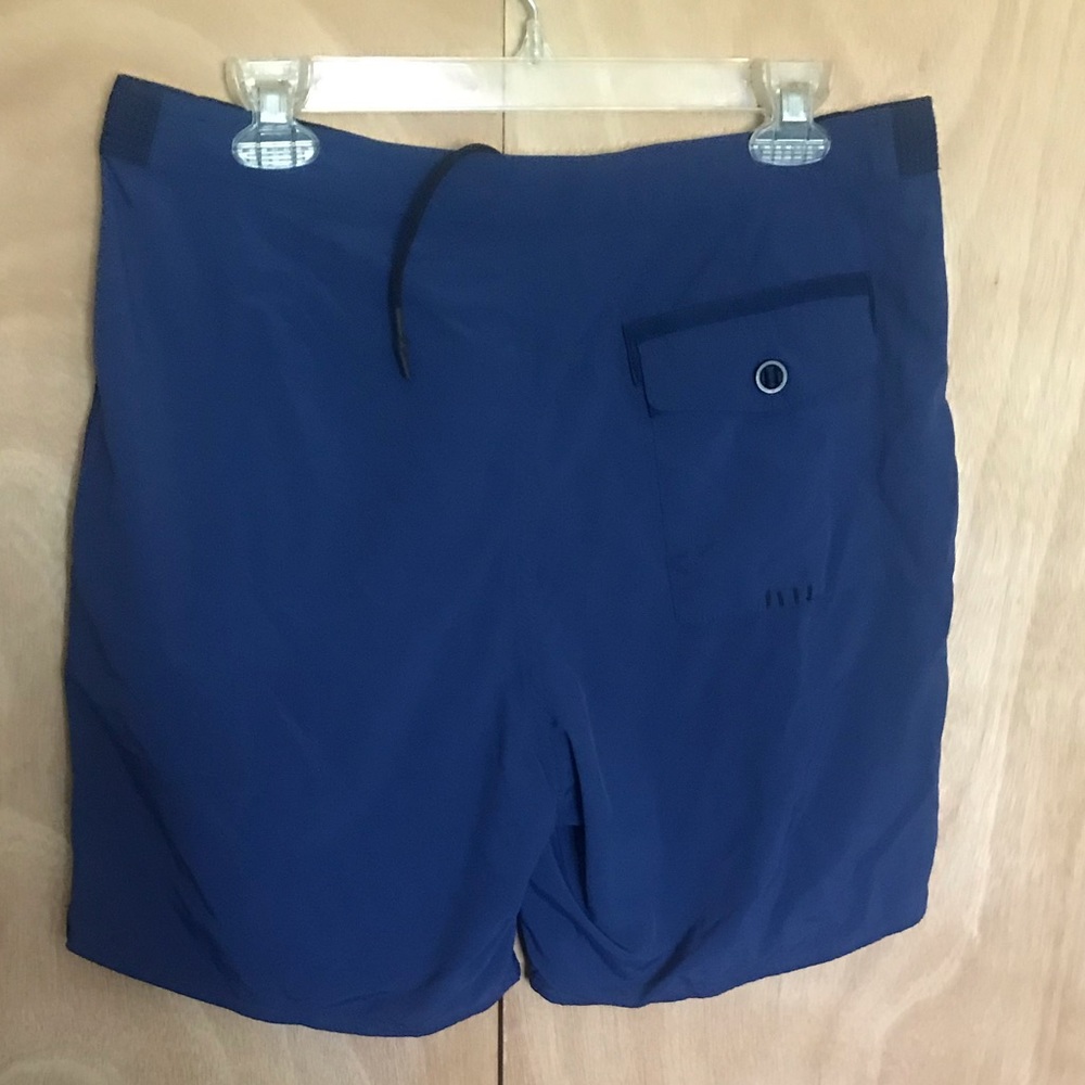 Tavik pool shorts size 32 NWOT